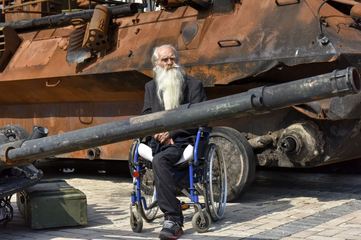 Minister obrony USA Lloyd Austin poprowadził drugie spotkanie międzynarodowej grupy kontaktowej koordynującej pomoc zbrojeniową dla Ukrainy. Austin poinformował, że około 20 krajów zadeklarowało nowe pakiety wsparcia wojskowego dla Kijowa.
