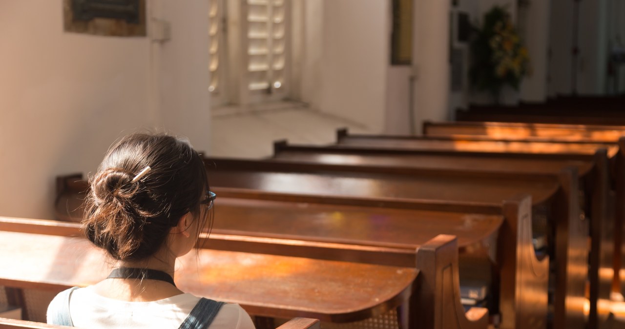 Najnowsze dane z Kościoła. Drastyczny spadek i dwa trendy przemian