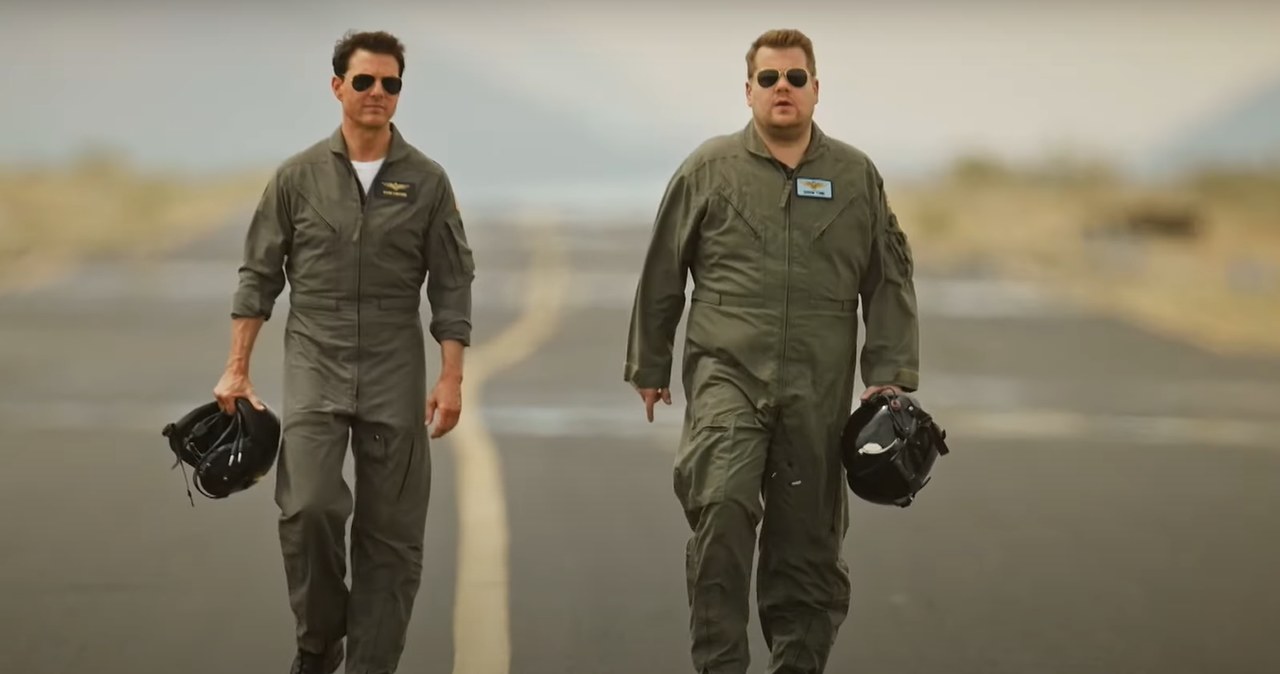 Kiedy spotykają się Tom Cruise i James Corden, nie ma miękkiej gry. W 2018 roku podczas promocji szóstego filmu z serii "Mission: Impossible", wspólnie wykonali skok spadochronowy. Teraz, w związku z premierą "Top Gun: Maverick", aktor zabrał gospodarza talk-show na przelot dwoma myśliwcami, które pilotował.