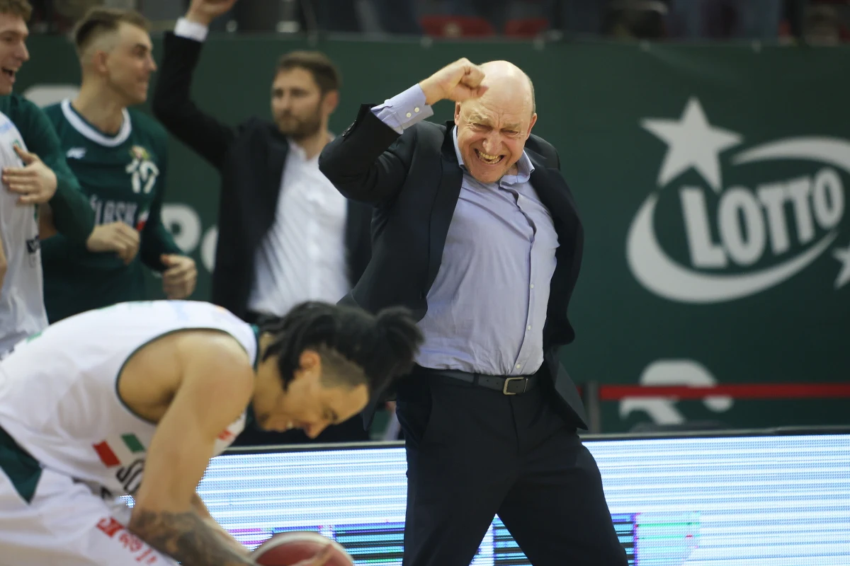 Legia Warszawa przegrała u siebie 63:66 ze Śląskiem Wrocław. Po czterech meczach finału Energa Basket Ligi Śląsk prowadzi 3-1 i jest o krok od mistrzowskiego tytułu. Kolejny mecz we Wrocławiu.