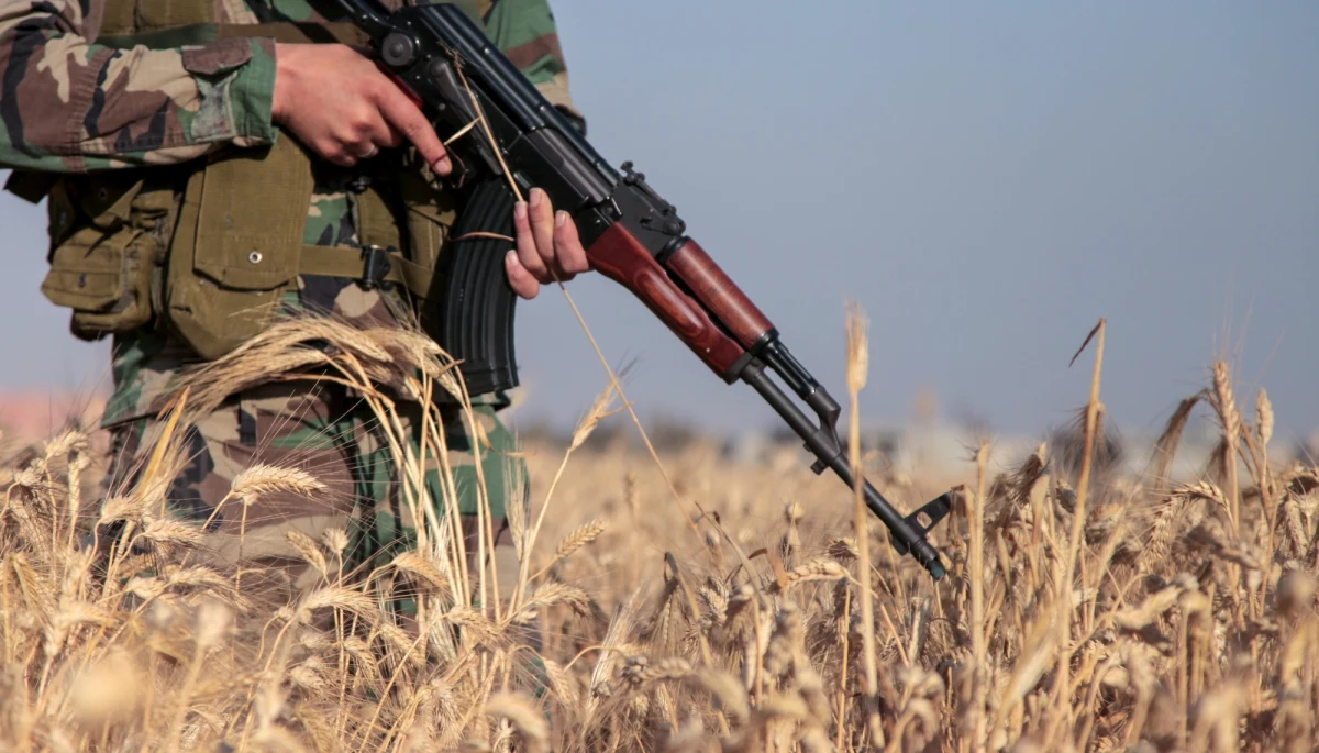 ​Premier Białorusi Raman Hałouczenka w telewizyjnym wywiadzie przyznał, że jego kraj wysyła broń do Rosji. Podkreślił, że zachodnie sankcje mocno uderzyły w przemysł zbrojeniowy.