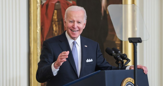 Prezydent USA Joe Biden podpisał w środę rozporządzenie wykonawcze, wprowadzające reformy w policji federalnej. Wcześniej utknęły one w Kongresie. Funkcjonariusze znacznie rzadziej będą mogli używać siły.