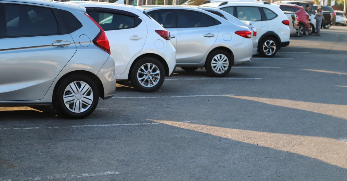 Nawet o kilkaset procent mogą wzrosnąć ceny obowiązkowych polis dla kierowców, którzy popełniają najcięższe wykroczenia drogowe. Informuje o tym "Rzeczpospolita”.
