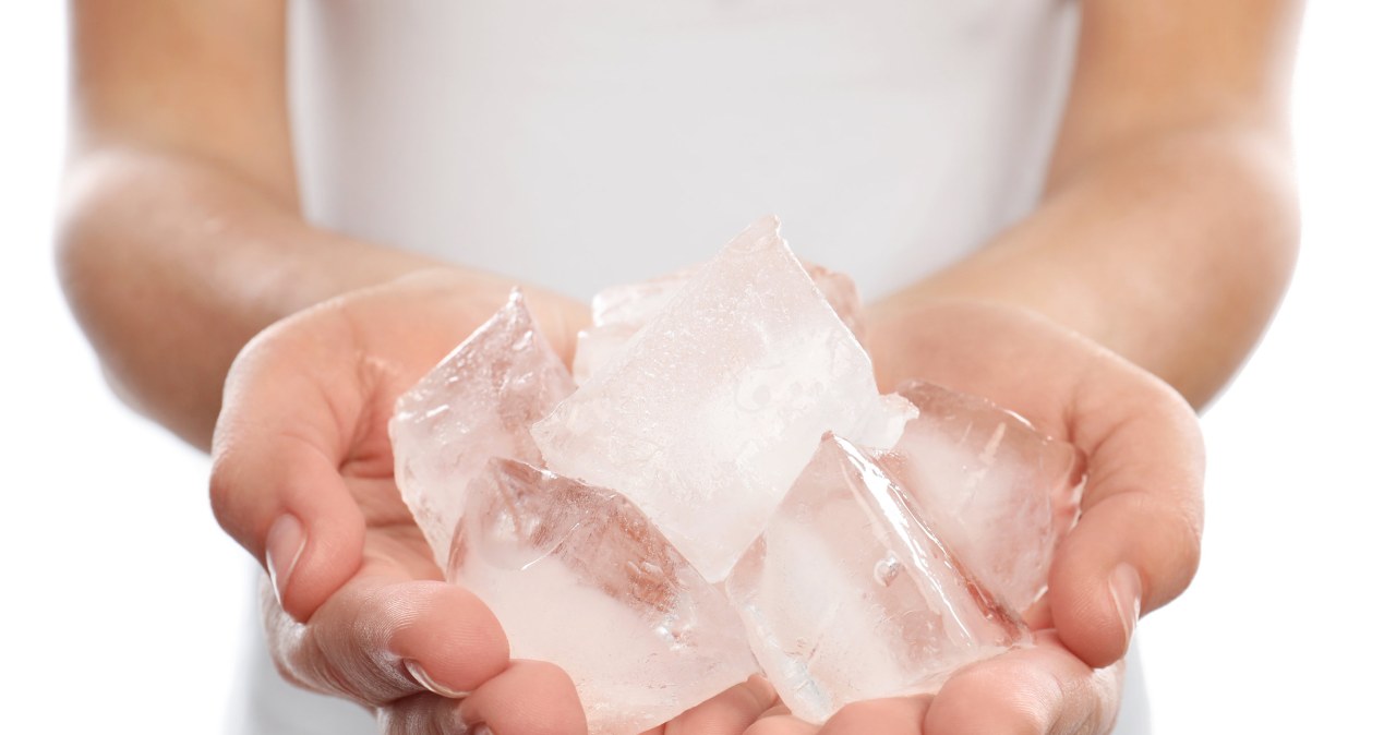 Lód, który nie topi się w temperaturze pokojowej? Naukowcy w szoku