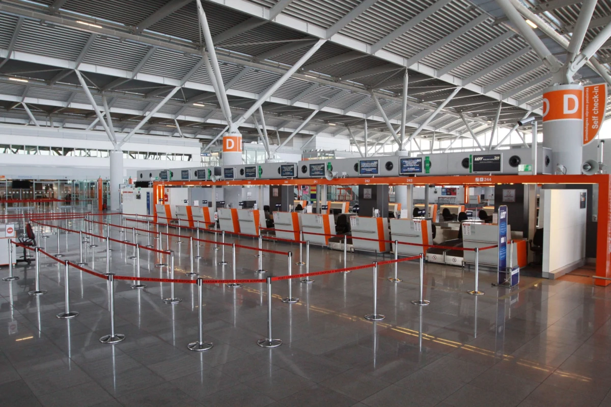 W piątek doszło do wstępnego porozumienia między kontrolerami lotów a władzami Polskiej Agencji Żeglugi Powietrznej. Trwające od kilku tygodni negocjacje dobiegły końca. 