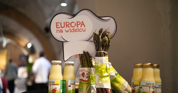 Po dwóch latach przerwy związanej z pandemią na wrocławski Rynek powraca kulinarny festiwal „Europa na widelcu”. Wydarzenie potrwa od 27 maja do 5 czerwca. Finał obchodów – europejska biesiada – odbędzie się w sobotę, 4 czerwca.