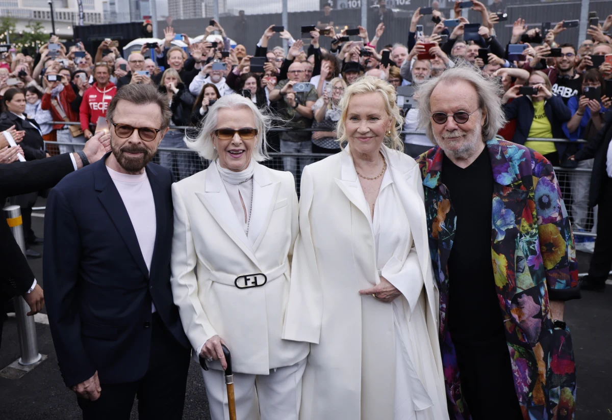 Agnetha, Björn, Benny i Anni-Frid znowu razem. W Londynie odbyła się premiera show pod tytułem ”ABBA voyage”. Na scenie wystąpiły awatary członków szwedzkiej grupy i zaśpiewały takie hity jak "Mamma Mia!" i "Dancing Queen". 