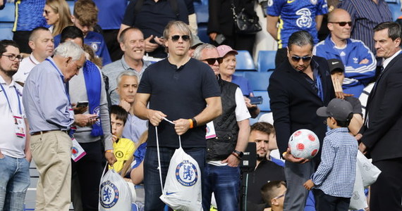 Todd Boehly i konsorcjum Clearlake Capital od poniedziałku będą oficjalnie właścicielami londyńskiej Chelsea - poinformował klub Premier League. 