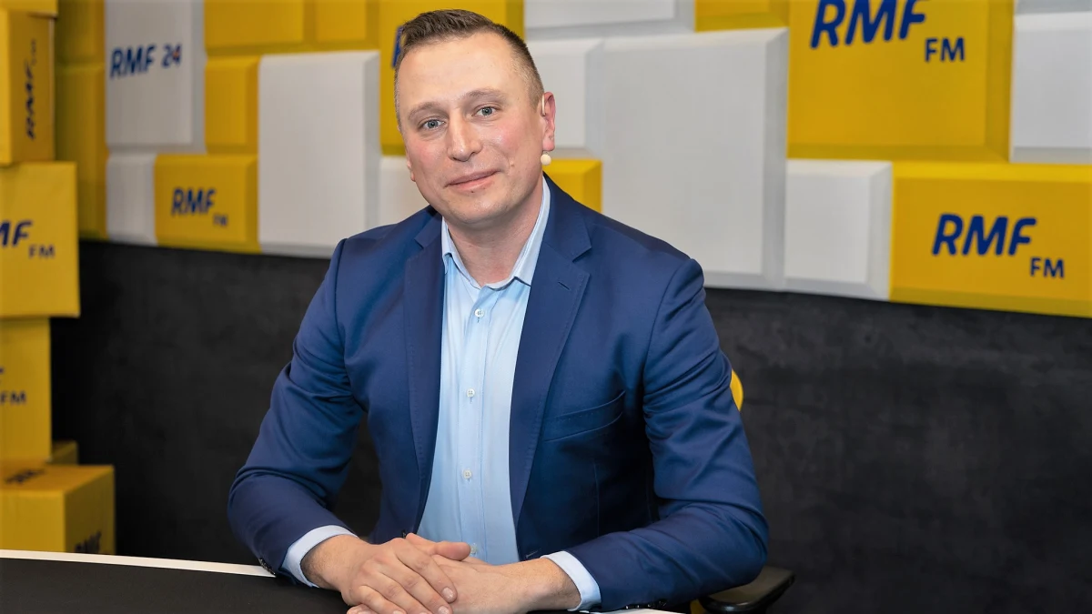 "Prowadzę własną, prywatną komisję śledczą w sprawie podsłuchów, skoro ta sejmowa nie może powstać" - tak w rozmowie "7 pytań o 7:07" mówił nam senator Platformy Obywatelskiej Krzysztof Brezja, który miał być inwigilowany przy pomocy programu Pegasus. Dziś sprawą tego oprogramowania zajmie się także Parlament Europejski, gdzie powołano specjalny zespół w tej sprawie.