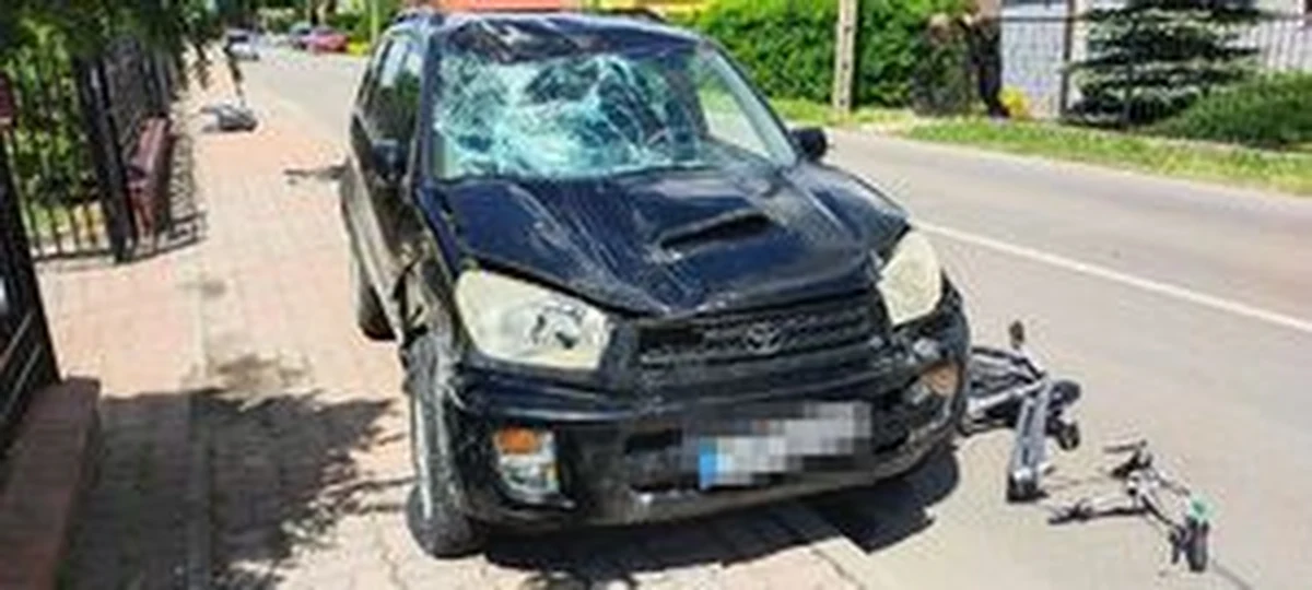 Kobieta, która w Krasnymstawie mając 2,5 promila alkoholu w organizmie potrąciła samochodem rowerzystkę z dzieckiem, została tymczasowo aresztowana. W prokuraturze usłyszała pięć zarzutów. Stan rannego trzylatka jest poważny, a jego matki krytyczny.

