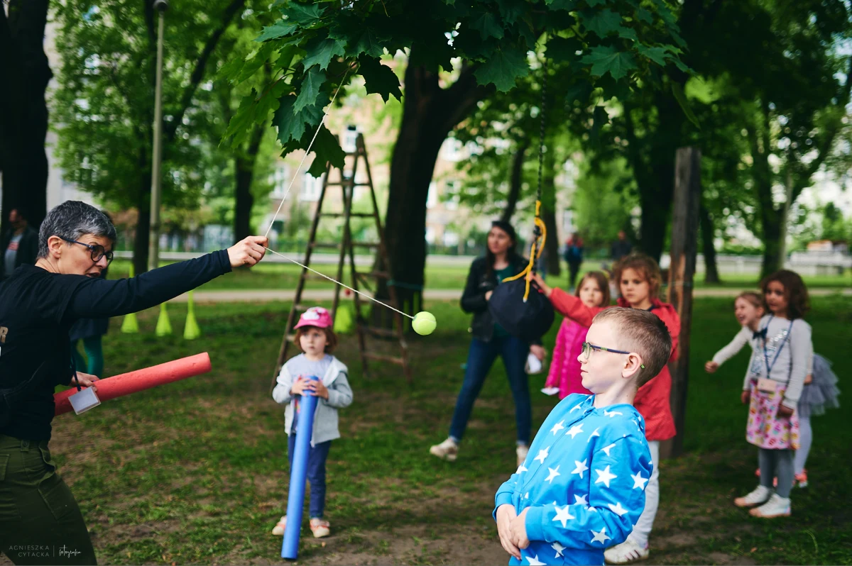 Budowanie łapaczy snów czy warsztaty kulinarne - to przykłady atrakcji przygotowanych na polsko-ukraiński Dzień Dziecka na Abramce w Łodzi. Początek świętowania w Pasażu Abramowskiego o godzinie 15.