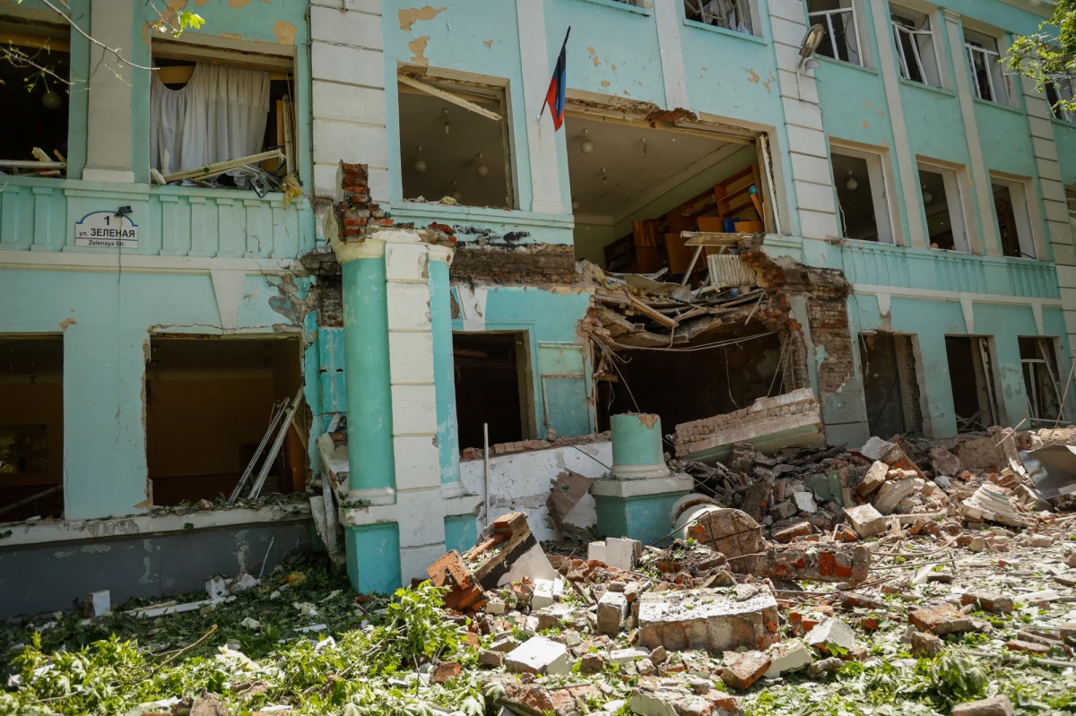 Ofensywą rosyjskich wojsk na ukraińskie miasto Siewierodonieck dowodzi wiceminister obrony generał Giennadij Żidko, który był szefem sztabu generalnego kontyngentu w stolicy Syrii - Damaszku w 2016 roku - pisze włoski dziennik "Corriere della Sera". Dodaje, że razem z nim jest generał Aleksandr Dwornikow, także "weteran" z Syrii.