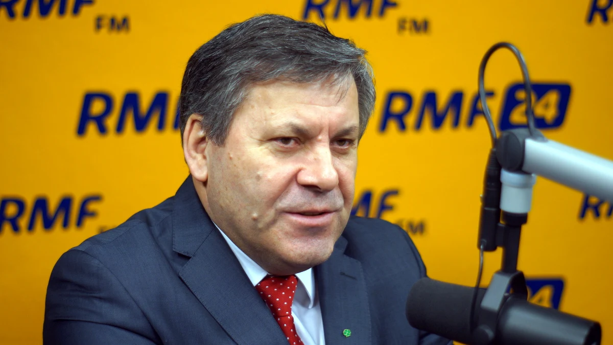 13,9 procent wyniosła inflacja w maju. Takie dane podał Główny Urząd Statystyczny. To większy wzrost niż szacowali analitycy. "To zjawisko światowe, jest to zjawisko europejskie, ale my trochę dłużej pracowaliśmy na to, że w czasie stu dni konfliktu na Ukrainie mamy najwyższą inflację od 25 lat" - mówi Janusz Piechociński. Były wicepremier i minister gospodarki Janusz Piechociński, a obecnie prezes Izby Przemysłowo-Handlowej Polska-Azja był gościem Tomasza Weryńskiego w programie "7 pytań o 7:07" w internetowym Radiu RMF24.