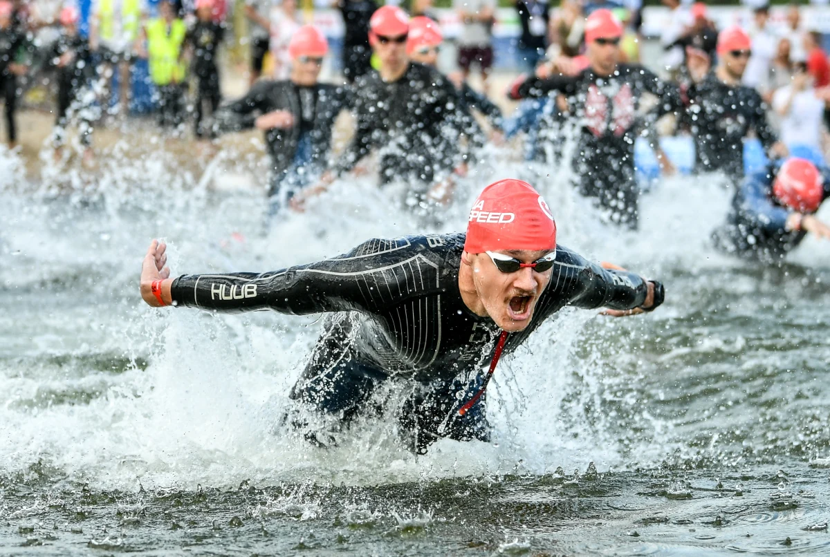 LOTTO CHALLENGEGDANSK, czyli 3 w 1 - płyń, jedź na rowerze i biegnij do mety w mieście wolności i Solidarności! Zapraszamy w czerwcu do Gdańska na weekend pełen triathlonowych emocji. Start na plaży. Zapierający dech w piersiach finisz - na molo w Brzeźnie. 