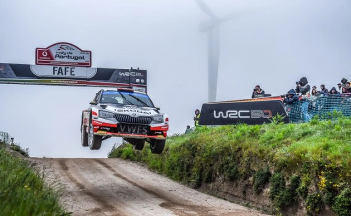 Nie słabnie zainteresowanie polską rundą mistrzostw Europy (ERC). Podobnie jak przed rokiem i tym razem zgłoszenia do organizatora ORLEN 78. Rajdu Polski nadesłało ponad 100 rajdowych załóg. Na życzenie Międzynarodowej Federacji Samochodowej (FIA) termin nadsyłania zgłoszeń został przedłużony do 30 maja i dlatego ostateczną liczbę kierowców i pilotów, którzy przyjadą do Mikołajek, poznamy w najbliższy czwartek po spełnieniu przez zawodników wszystkich wymogów formalnych.