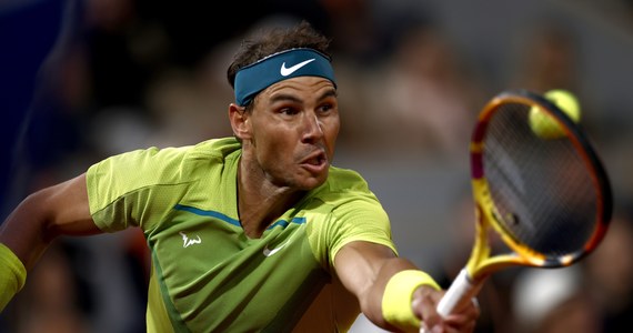 Rafael Nadal pokonał lidera rankingu ATP i mistrza świata z 2021 Novaka Djokovica 6-2, 4-6, 6-2, 7-6(4) w ćwierćfinale French Open. Pojedynek utytułowanych graczy trwał ponad cztery godziny. 