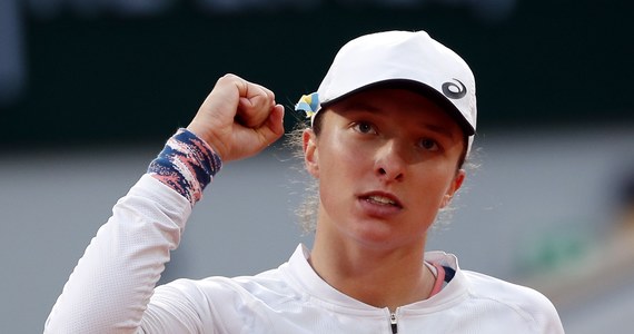 Iga Świątek zagra dziś w ćwierćfinale French Open. Liderka rankingu tenisistek zmierzy się w Paryżu z rozstawioną z numerem 11. Amerykanką Jessicą Pegulą. 21-letnia Polka do tej pory dwukrotnie osiągała półfinał wielkoszlemowego turnieju.