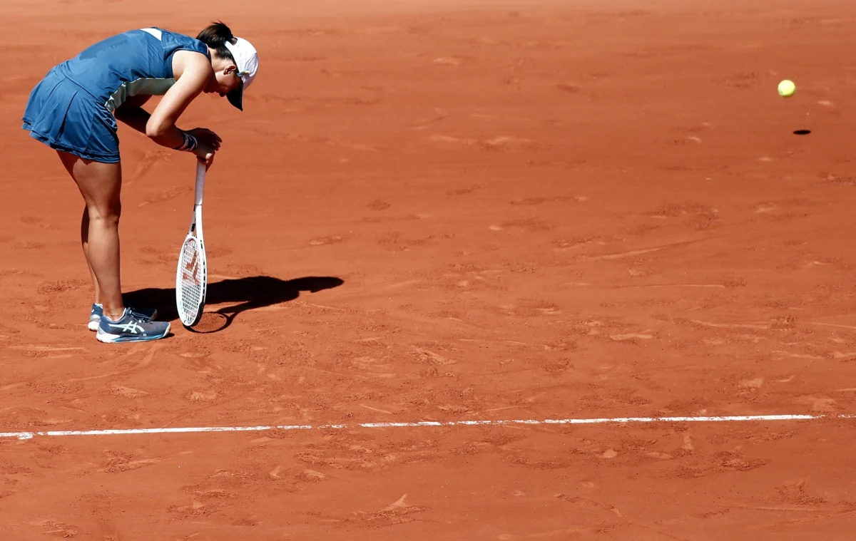Dyrektorka wielkoszlemowego French Open Amelie Mauresmo przyznała, że według niej w tym roku bardziej atrakcyjne są mecze turnieju mężczyzn niż kobiet. Jej słowami rozczarowana jest Iga Świątek.