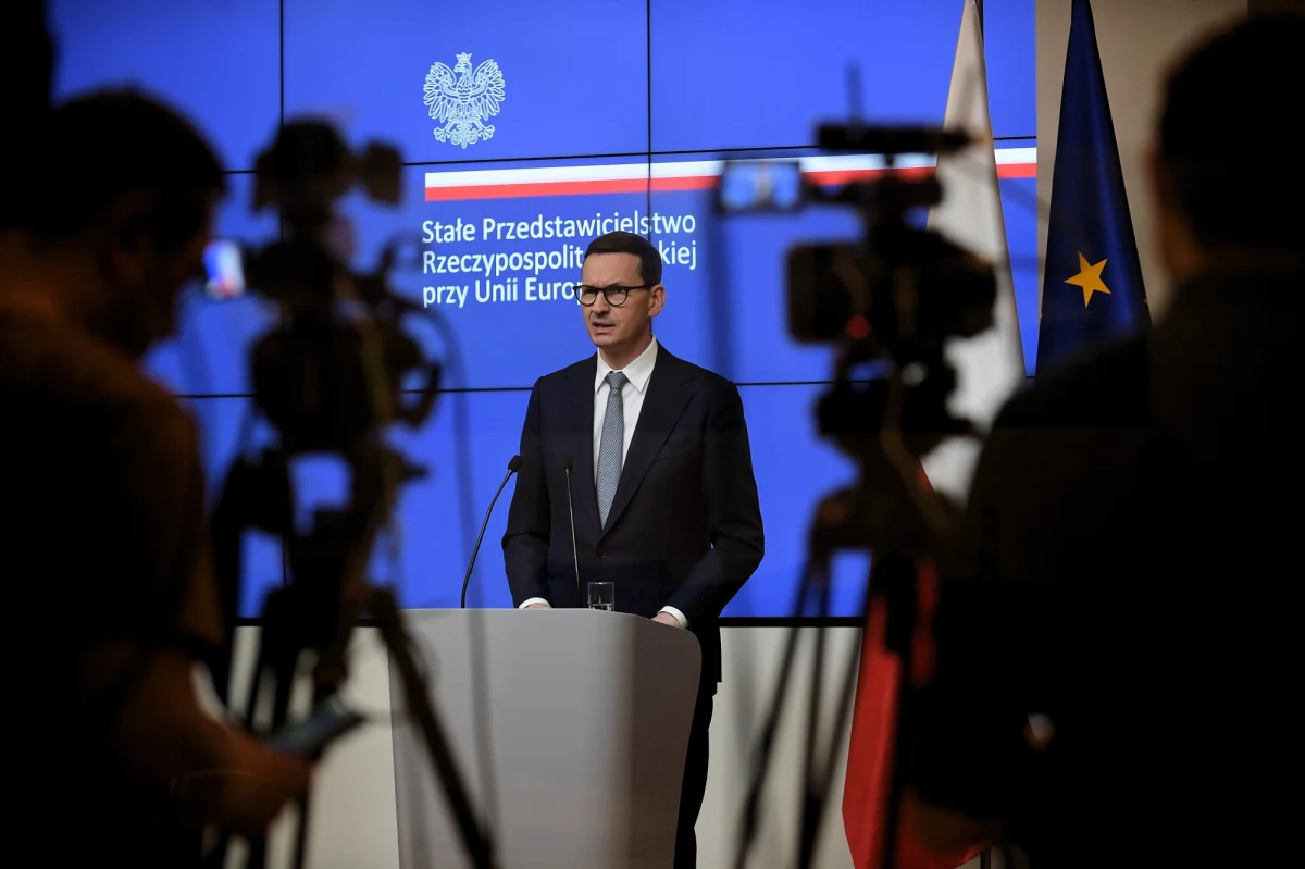 Pierwsze pieniądze z Krajowego Planu Odbudowy dla Polski - nie tak szybko. "Mogą trafić do naszego kraju bardziej na przełomie 2022/2023 roku niż we wrześniu. Polski kalendarz jest nierealny" - powiedział naszej korespondentce w Brukseli wysoki rangą urzędnik Komisji Europejskiej. Polski minister rozwoju i technologii Waldemar Buda zapowiedział natomiast złożenie wniosku w tej sprawie jeszcze w lipcu. 