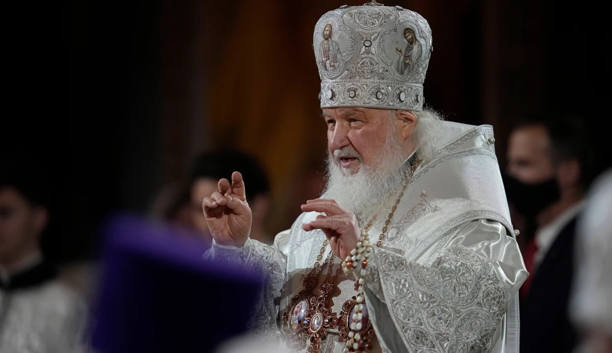 ​Szósty pakiet unijnych sankcji na Rosję został przyjęty przez ambasadorów państw UE. Z listy ograniczeń wykreślony został patriarcha moskiewski Cyryl, czego domagały się Węgry.