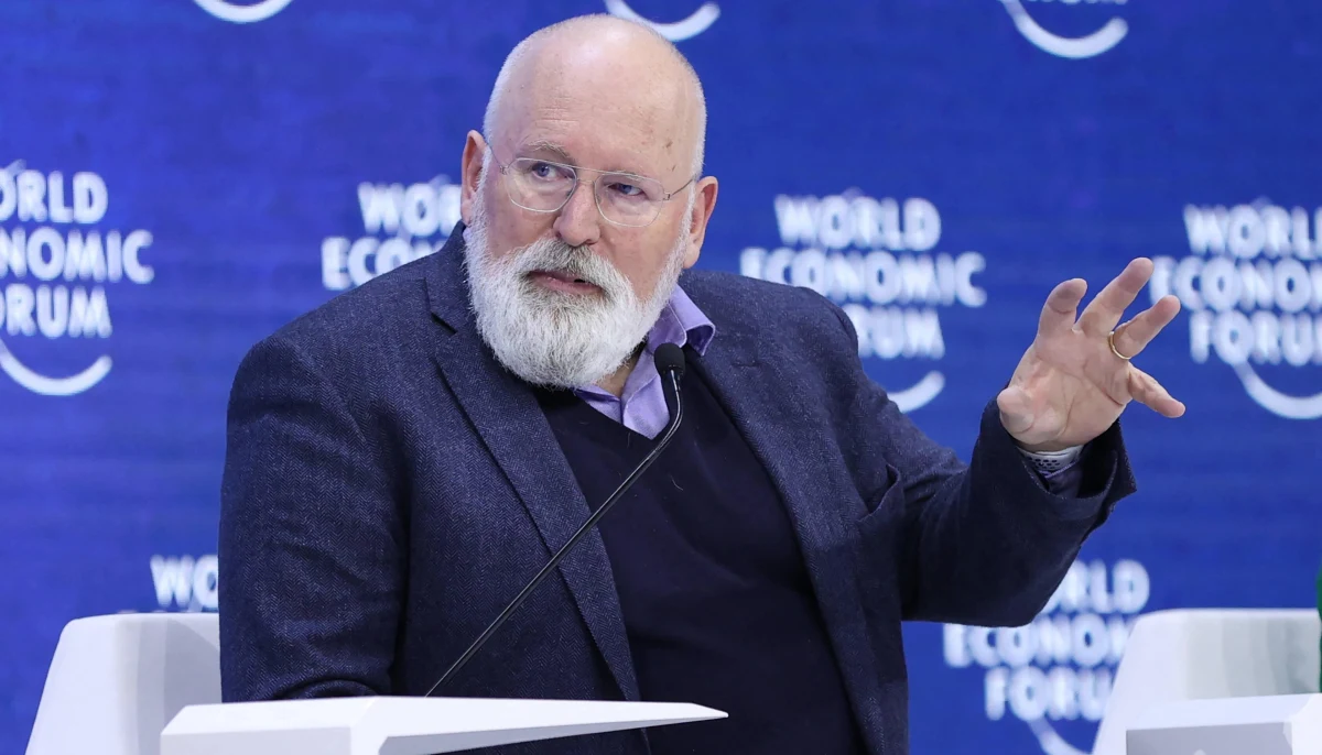 W piątek i sobotę wiceprzewodniczący Komisji Europejskiej Frans Timmermans uda się do Wrocławia, by omówić działania w dziedzinie klimatu, badań i innowacji z przedstawicielami lokalnych władz i obywatelami. W sobotę Timmermans wraz z unijną komisarz ds. równości Heleną Dalli wezmą udział w wydarzeniu "Europa równych szans" we Wrocławskim Centrum Kongresowym - podała Komisja Europejska.