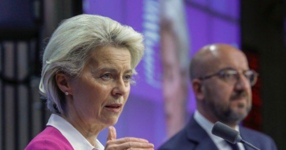 Dołączenie Ukrainy do Unii Europejskiej jest naszym moralnym obowiązkiem. Utorujemy im drogę do naszej Unii - mówiła w Bratysławie przewodnicząca Komisji Europejskiej Ursula von der Leyen. Jak jednak podkreśliła, nie ma drogi na skróty do UE.