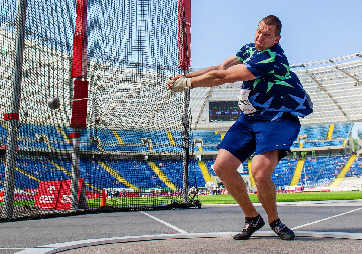 68. ORLEN Memoriał Janusza Kusocińskiego to wyjątkowe lekkoatletyczne wydarzenie, które na start przyciągnie mnóstwo gwiazd, w tym medalistów olimpijskich z Tokio i rekordzistów. Organizatorzy przygotowali także mnóstwo atrakcji towarzyszących. "Musicie niedzielę spędzić na Stadionie Śląskim. Obiecuję, że zrobimy show" - zaprasza Paweł Fajdek. 