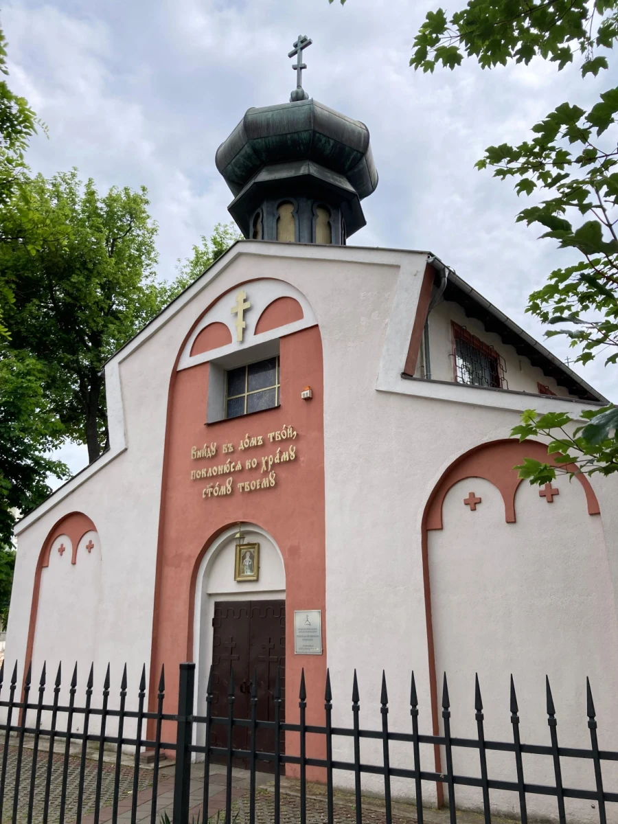 Chciałbyś wiedzieć, gdzie w Poznaniu można natknąć się na ślady Wschodu? Pracownicy Wydziału Historii Uniwersytetu im. Adama Mickiewicza zapraszają zorganizowane grupy do udziału w spacerach, podczas których będą prezentować elementy wschodniego dziedzictwa, świeckiego i religijnego.

 