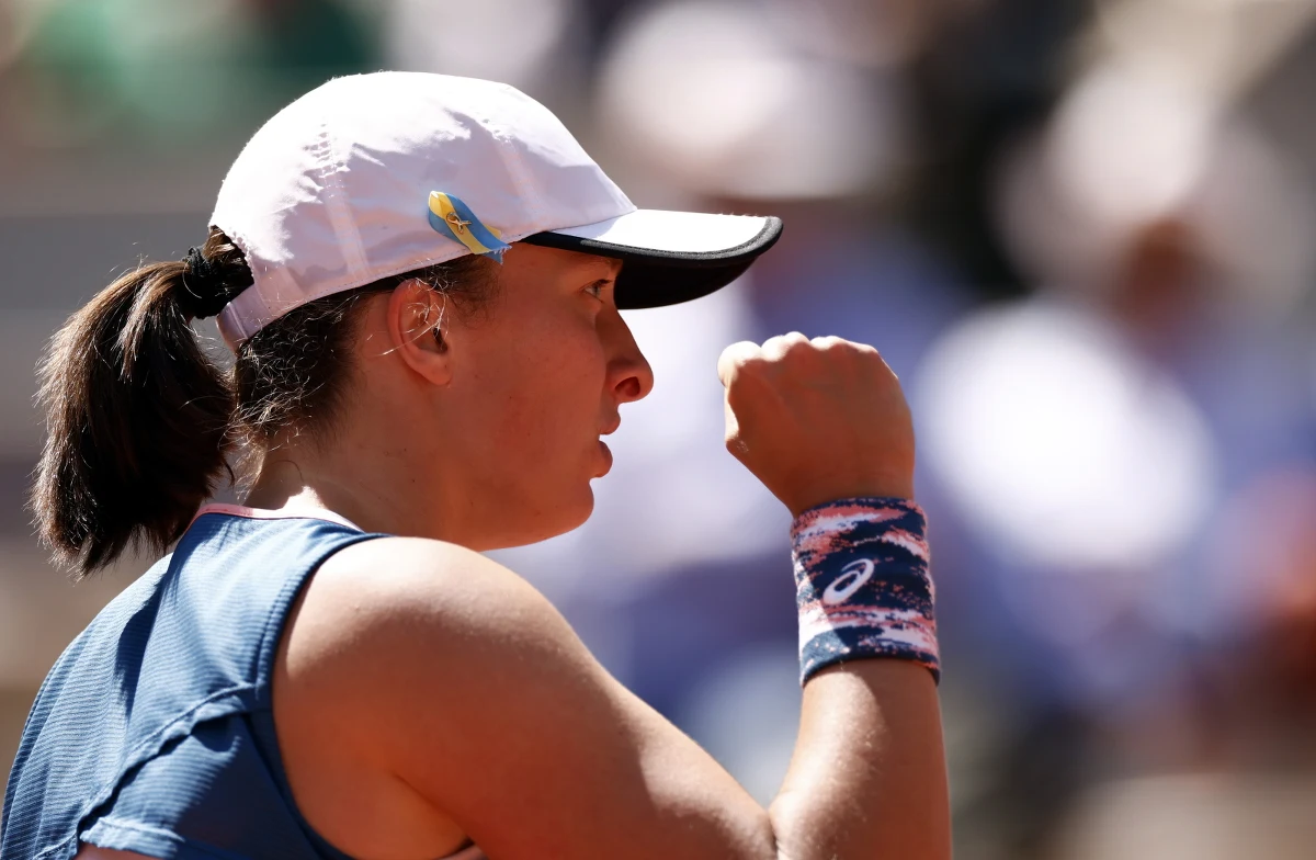 O 11 minut więcej spędziła na korcie Iga Świątek od Amerykanki Cori Gauff w drodze do finału wielkoszlemowego turnieju Rolanda Garrosa. Decydujące starcie w sobotę o 15 w Paryżu.