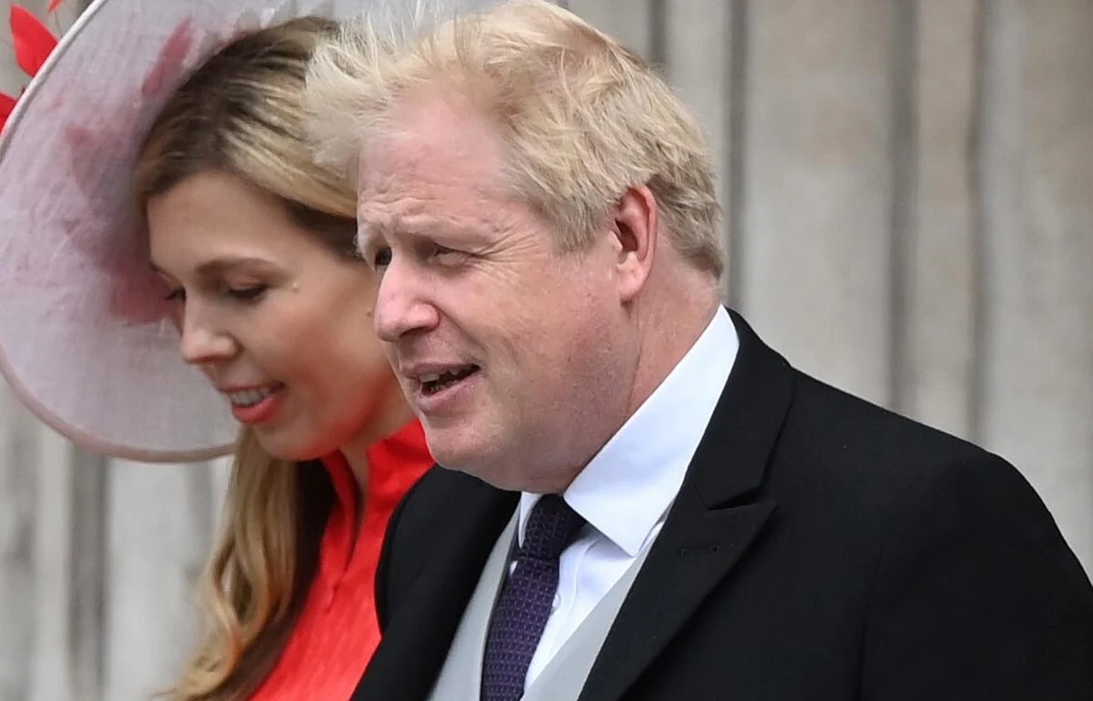 Nowe wsparcie dla Ukrainy nie osłabnie, dopóki Ukraińcy nie zaznają pokoju i wolności, na które ich bohaterstwo zasługuje - oświadczył brytyjski premier Boris Johnson w 100. dzień inwazji Rosji na Ukrainę. 