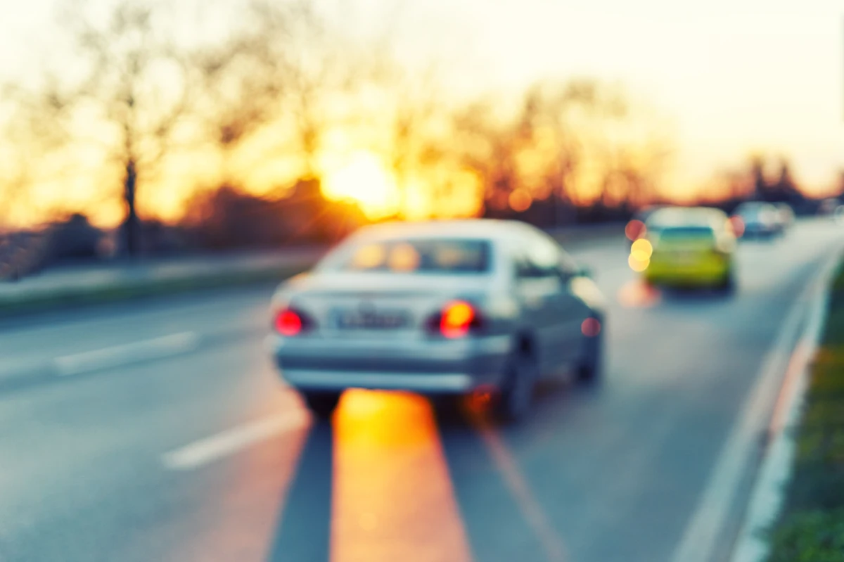 Miasto startuje z dużą inwestycją drogową. To budowa łącznika z drogą ekspresową S19. Będzie realizowana etapami. Na pierwszy został już ogłoszony przetarg. Dla Krosna ta droga to „okno na świat”. Zarazem też szansa na ożywienie przyłączonych do miasta w 2021 roku terenów dawnego lotniska Iwonicz, które miasto przekształca w strefę inwestycyjną - podaje portal krosno.naszemiasto.pl