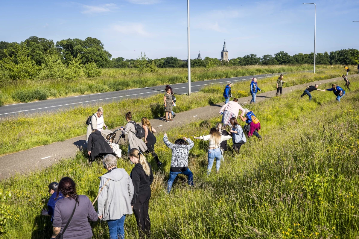 Po czterech dniach poszukiwań wolontariusze odnaleźli ciało zaginionego 9-letniego chłopca Gino w mieście Geleen na południu Holandii. Biuro rzecznika policji w Maastricht informuje, że zatrzymano 22-letniego mężczyznę podejrzanego o uprowadzenie dziecka.