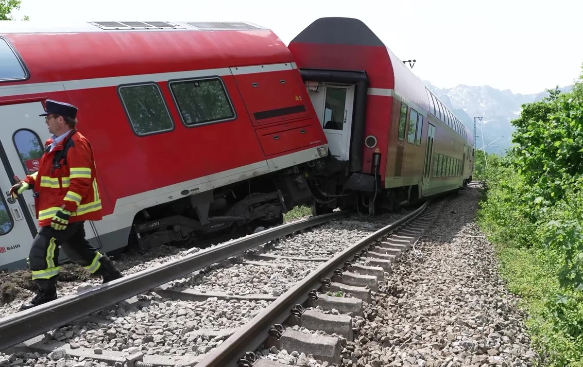 Spod wraku pociągu linii regionalnych, który wykoleił się w pobliżu Garmisch-Partenkirchen w Bawarii na południu Niemiec, służby ratunkowe wydobyły piątą ofiarę śmiertelną - podaje "Bild". Akcja ratunkowa trwa. 