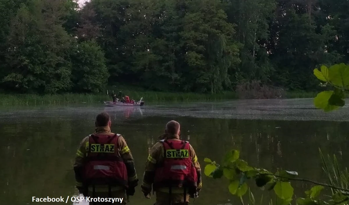 Nurkowie odnaleźli w Jeziorze Księże w powiecie nowomiejskim (woj. warmińsko-mazurskie) ciało zaginionego w piątek wieczorem 16-latka. Chłopak przebywał nad jeziorem z grupą rówieśników. W pewnym monecie wszedł do jeziora i zaczął płynąć, po chwili zniknął pod wodą.