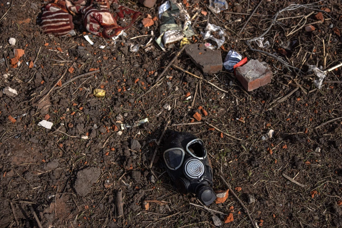 "Rosyjskie wojska starły Łyman z powierzchni ziemi, tego miasta na wschodzie Ukrainy już nie ma" - poinformował mer Ołeksandr Żurawlow, cytowany przez agencję UNIAN. Jak dodał, miasto jest pod całkowitą kontrolą wroga, dlatego nie da się tam obecnie przeprowadzić ewakuacji cywilów.