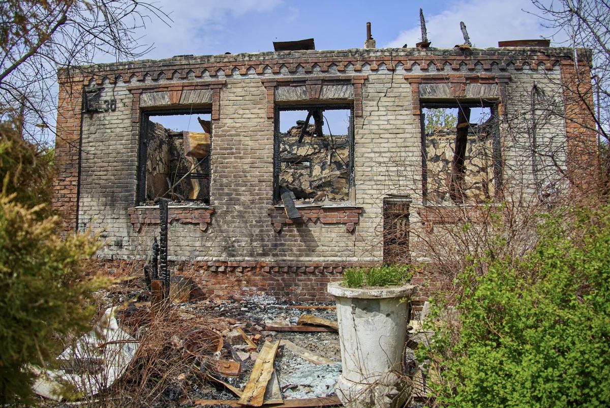 Trwają walki na wschodzie Ukrainy. Rosjanie spowolnili ofensywę, a obrońcom udało się przeprowadzić kilka udanych kontrataków. W sferze dyplomatycznej telewizja CNN informuje, że kraje Zachodu wypracowują plan zakończenia konfliktu na wschodzie. W rozmowach nie bierze udziału Kijów. W sobotę ukraiński resort obrony podał, że doszło do pierwszej wymiany ciał żołnierzy. Zebraliśmy dla Was najważniejsze informacje ze 101. dnia rosyjskiej inwazji na Ukrainę. 
