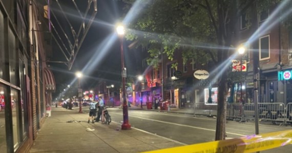 W nocy w amerykańskiej Filadelfii doszło do strzelaniny. Zginęły 3 osoby, a 11 zostało rannych – podaje agencja Associated Press.