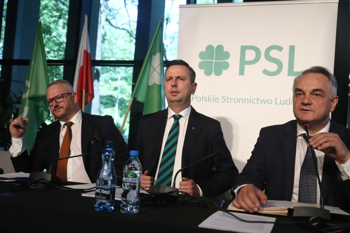 „PiS przedstawił program 5-10-15. Chleb po 5 zł, benzyna po 10, olej po 15” – powiedział w Łodzi prezes PSL Władysław Kosiniak-Kamysz, komentując sobotnią konwencję PiS. Według niego to "realna abdykacja z rozwiązywania problemów".
