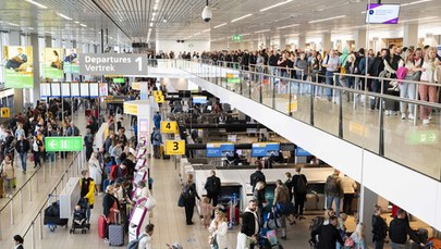 Paraliż jednego z największych lotnisk w Europie. "Koszmar dla podróżujących"
