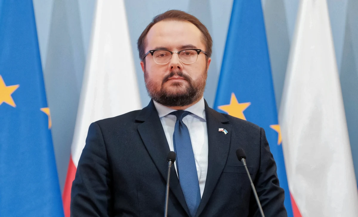 Krajowy Plan Odbudowy się nam po prostu opłaca, bo nawet jeśli wiążę się z pewnym wysiłkiem, to korzyści są nieporównywalnie większe - ocenia wiceminister spraw zagranicznych Paweł Jabłoński. 