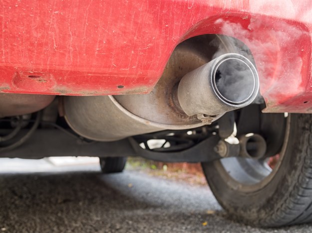 Za stare auto zapłacisz więcej? W KPO propozycja nowej opłaty i podatku