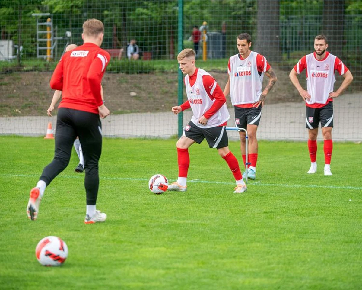 Pierwszy międzynarodowy mecz odbędzie się dzisiaj (7 czerwca) na nowym Stadionie Miejskim im. Władysława Króla. Młodzieżowa reprezentacja Polski do lat 21 zagra z Niemcami w ramach eliminacji do mistrzostw Europy, które rozegrane zostaną w 2023 roku w Rumunii i Gruzji. 
