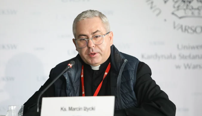 Ks. Marcin Iżycki z kolejną kadencją w Caritas Polska. Był oskarżany o mobbing