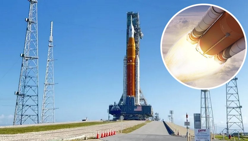 Un cohete gigante de la NASA en el sitio de lanzamiento.  Viaje alrededor de la luna