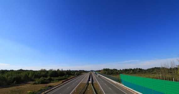 Urząd Gminy Starogardu Gdańskiego zatwierdził wariant przebiegu obwodnicy - poinformowała Generalna Dyrekcja Dróg Krajowych i Autostrad. Droga w przyszłości będzie miała ponad 16 km długości. Jest przygotowywana w ramach rządowego Programu budowy 100 obwodnic.