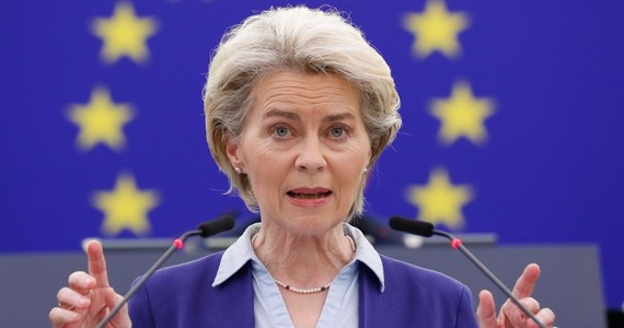 W ubiegłym tygodniu Komisja Europejska po roku negocjacji dała zielonego światło dla polskiego Krajowego Planu Odbudowy. Wesprze on Polaków na ich drodze do bardziej zrównoważonej, cyfrowej i odpornej przyszłości - oświadczyła podczas debaty w PE przewodnicząca KE Ursula von der Leyen. 