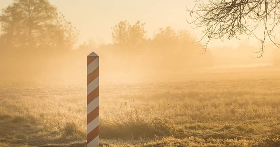 „Mam swoje zdanie na ten temat, ale musimy przeanalizować wszystkie 'za' i 'przeciw'"- ocenił wiceszef MSWiA Maciej Wąsik odnosząc się do możliwości zniesienia czasowego zakazu przebywania na terenie 183 miejscowości przy granicy z Białorusią w województwach podlaskim i lubelskim.