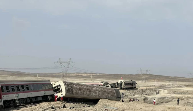 Katastrofa kolejowa w Iranie. Nie żyje 21 osób 