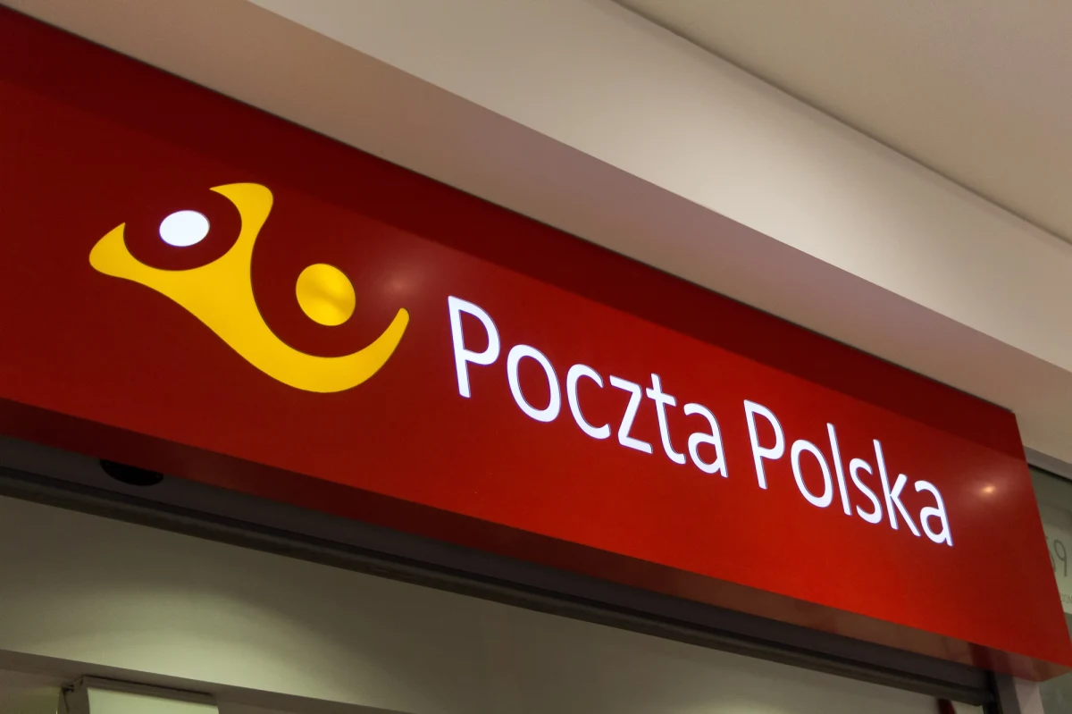 Poczta Polska poinformowała, że nie będzie wyciągać żadnych konsekwencji wobec naczelniczki poczty w Pacanowie, która pożaliła się ministrowi w KPRM ds. samorządu Michałowi Cieślakowi na drożyznę. Kobieta będzie dalej pracować na tym samym stanowisku.