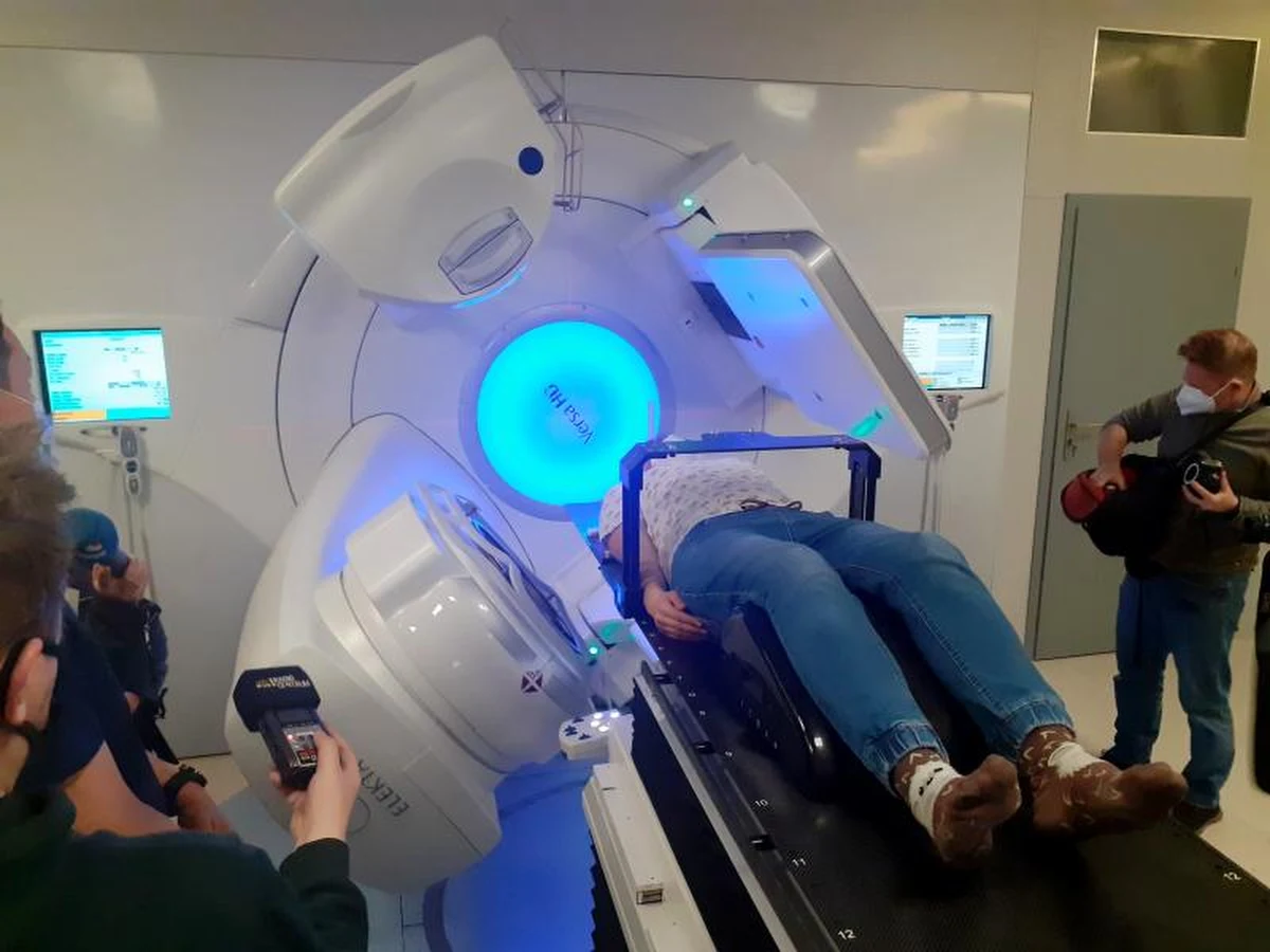 Przeprowadzono pierwszą operację raka trzustki z wykorzystaniem radioterapii śródoperacyjnej (IOERT) w Samodzielnym Publicznym Szpitalu Klinicznym nr 1 w Lublinie. „Skuteczne leczenie miejscowe znacznie poprawia rokowanie chorego” - powiedział po środowej operacji kierownik Kliniki Chirurgii Onkologicznej w SPSK1 prof. Wojciech Polkowski.